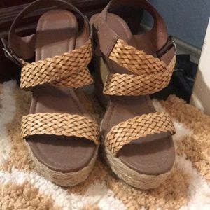 Espadrille Wedges !
